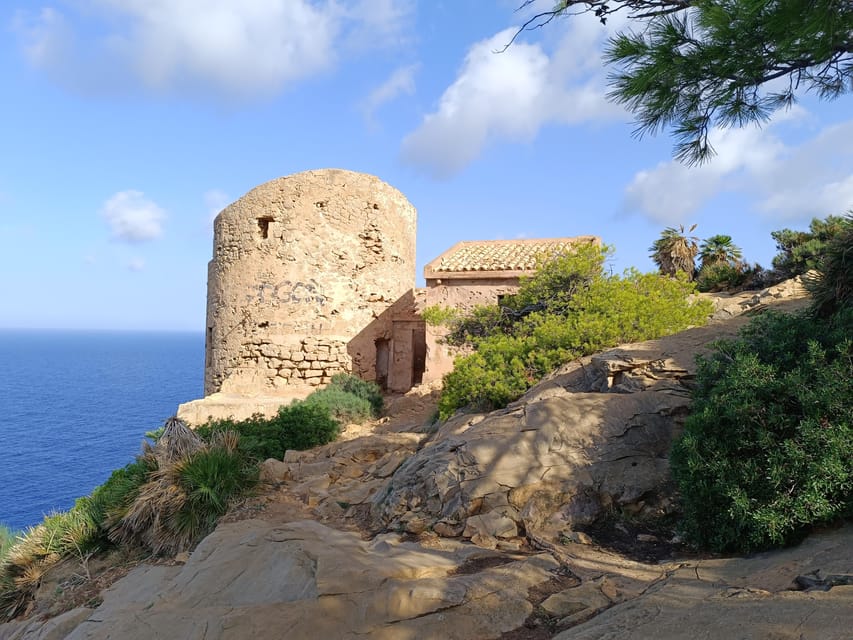 Mallorca: Sant Elm to La Trapa Monastery Guided Hike - Sant Elm start: coastal village charm before you climb