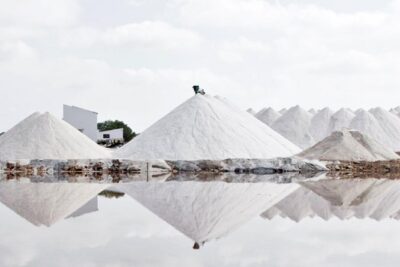 Mallorca Southern cliffs and the Salt Marshes guided Tour - Price and logistics: what $86 buys you (and why it’s not just transportation)