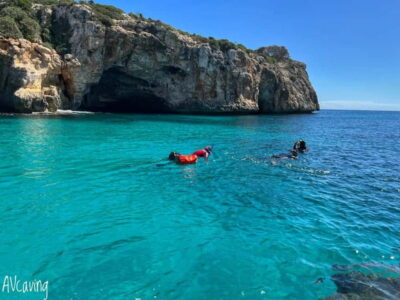 Mallorca: Speleo-Coasteering Tour along the Coast of Alcudia - The Gear Moment: Wetsuit, Helmet, and Why It Matters