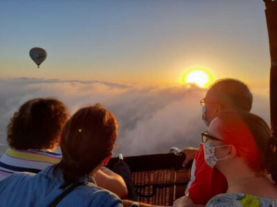 Mallorca: Sunset Balloon ride - Starting at the Authorized Balloon Airport of Manacor