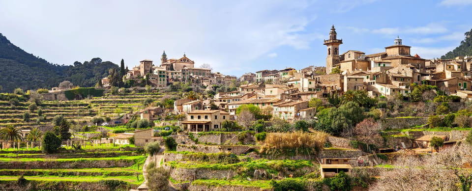 Mallorca: Valdemossa and Port of Soller Coca of Potato - Timing and logistics: why the pickup details matter