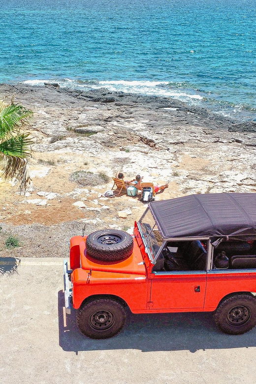 Mallorca: Vintage Sunset tour by the sea with a picnic - Soundtrack and Comfort: Bluetooth Speakers and Even a Portable Shower