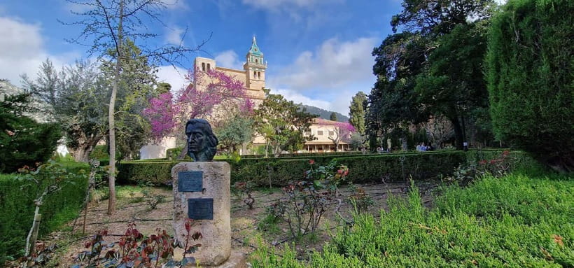 Mallorca: West Coast & Orange Valley Minbustour GERMAN GUIDE - A West Coast Route With Real Stops, Not Just Driving