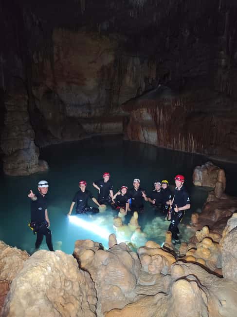 MEERESHÖHLEN-ABENTEUER AUF MALLORCA - Safety gear and the small-group vibe with Zig Zag Mallorca
