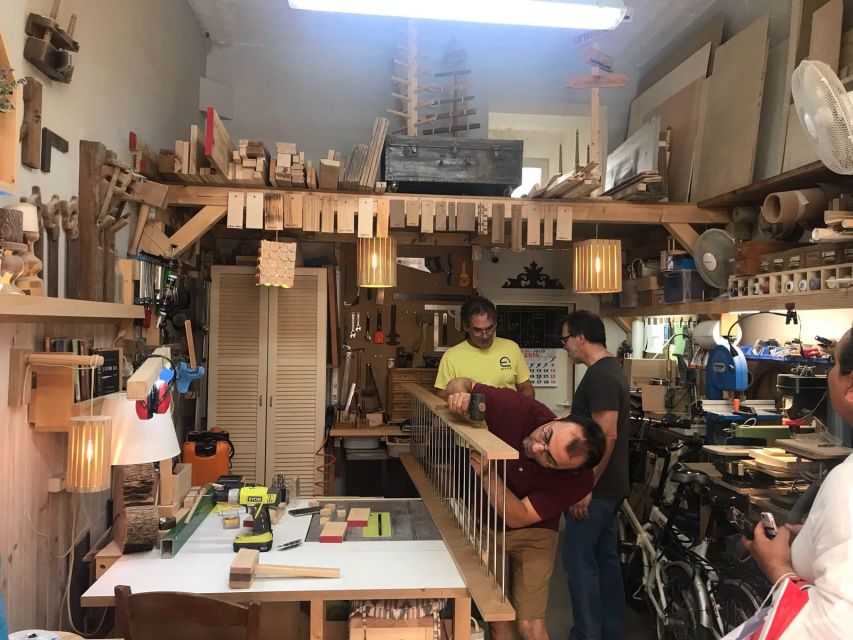 Palma: 2.5-Hour Chinatown Market Tour - Meeting point and pacing: walking, stopping, and sampling without rushing