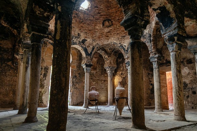 Palma Cathedral & Surroundings PRIVATE TOUR with Ticket Included - The local host factor: small details make the day
