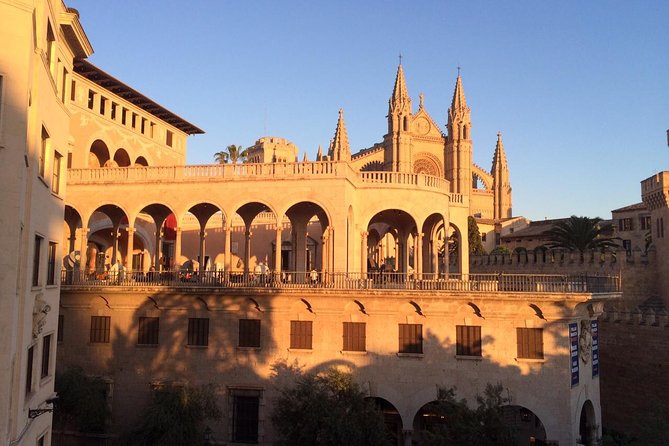 Palma de Mallorca Cultural and Foodie Tour - Why a guided walk beats wandering Palma on your own