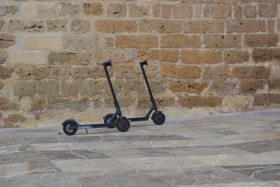 Palma de Mallorca: E-Scooter Rental - Palma’s best riding beats: routes built for landmarks and hidden corners