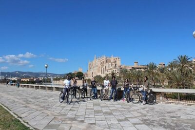 Palma de Mallorca Easy Bike Tour (Small Groups) - Getting your bike at Call & Ride and rolling out at 10:30