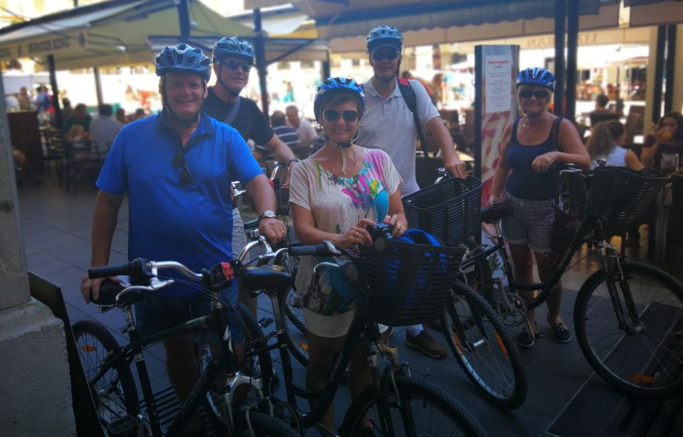 Palma de Mallorca: Guided Bicycle Tour with Tapas & a Drink - Palma Cathedral and Parc de la Mar: What to Look For on the Stops