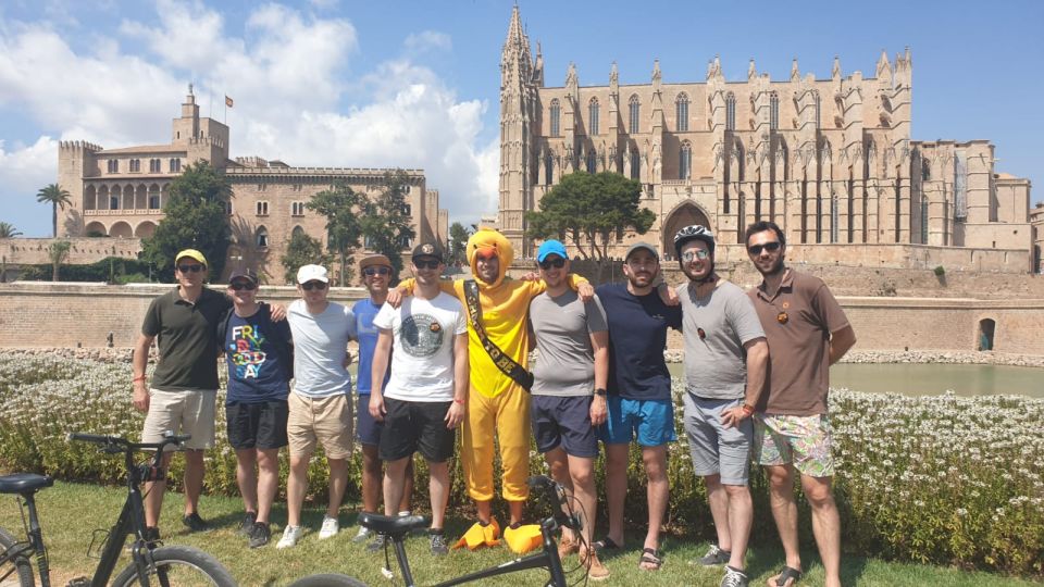 Palma de Mallorca: Guided Bicycle Tour with Tapas & a Drink - Plaça de Cort and Passeig des Born: Squares You Actually Feel