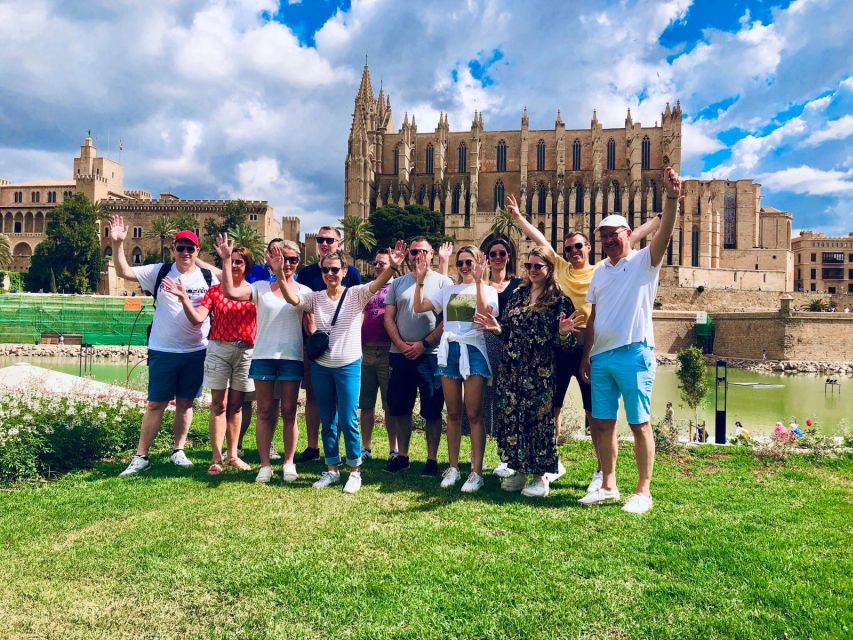 Palma de Mallorca: Guided Bicycle Tour with Tapas & a Drink - The Plaza Mayor Tapas Stop: Pinchos, One Drink, and Real Value