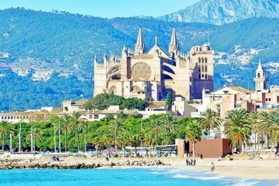 Palma de Mallorca Guided Tour with Hotel Pick up - Stop 1: Bellver Castle, the round fort with views in every direction