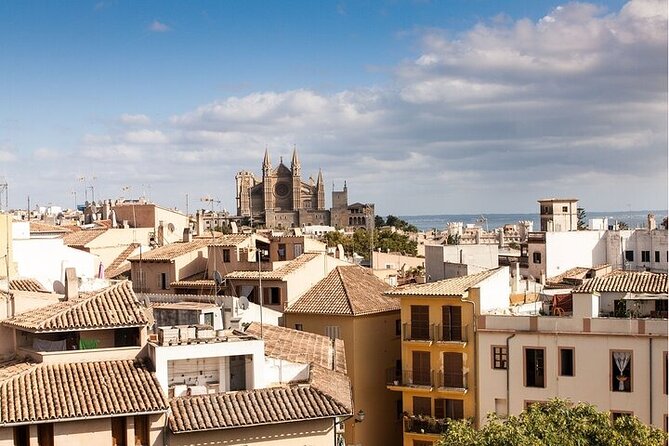 Palma de Mallorca Must-See Attractions Walking Tour With A Guide - How the 2-hour Palma route stays friendly on your feet