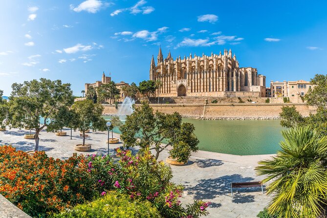 Palma de Mallorca : Private Custom Walking Tour with A Guide - Starting Point: Pickup, Hotels, and the One Mistake to Avoid