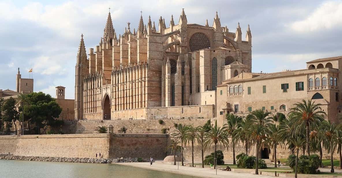 Palma de Mallorca Private Guided Walking Tour - Why Palma’s old core feels like layered chapters