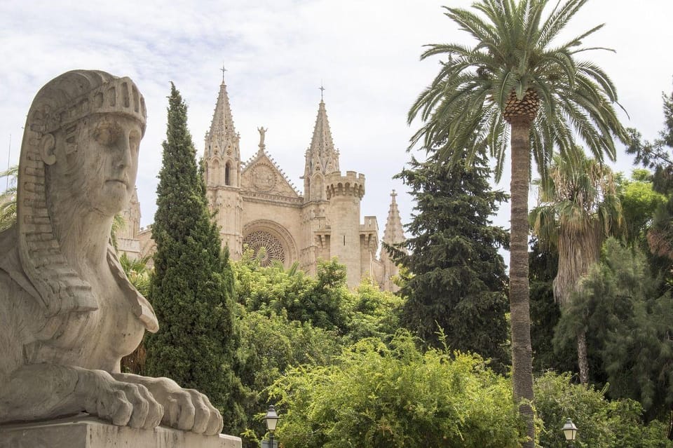 Palma de Mallorca Private Guided Walking Tour - San Francisco Convent: Gothic details you can spot once you know what to watch