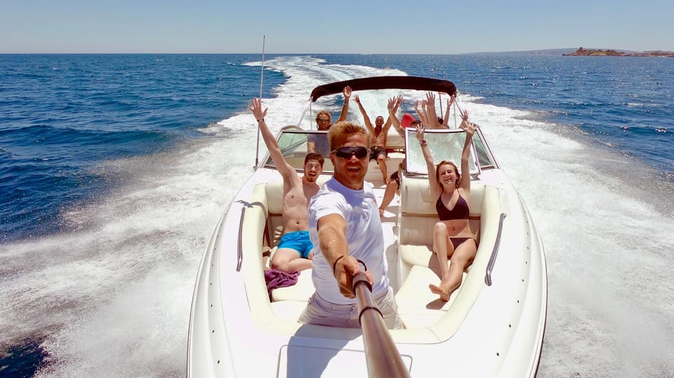 Palma de Mallorca: Private Yacht Trip with Drinks - What to pack for a smooth, comfortable 4 hours on deck