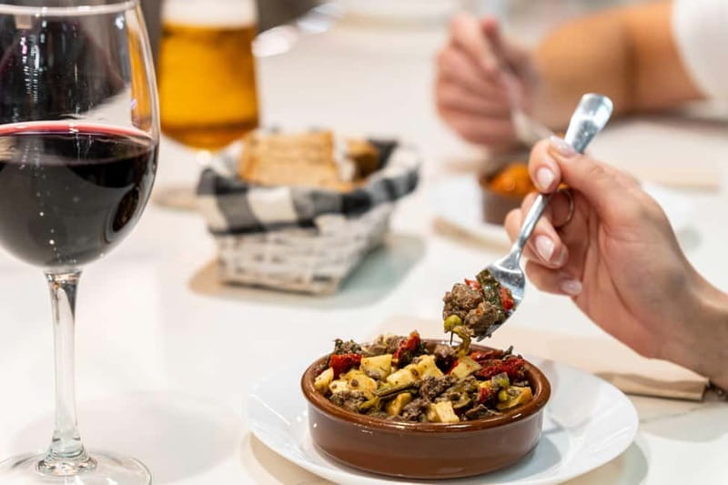 Palma de Mallorca: Traditional Mallorcan Food Tour - Mercado del Olivar to Los Maños for Traditional Tapas