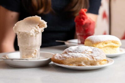 Palma de Mallorca: Traditional Mallorcan Food Tour - Sa Caravana Cafe Breakfast Llonguet and Coffee