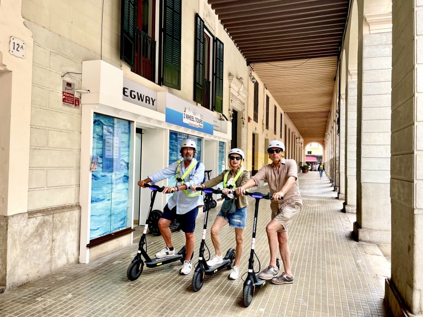 Palma: Guided 1.5 H city tour on Electric scooter - La Lonja de Palma: Gothic Architecture With Real Impact