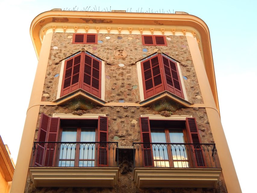 Palma: Old Town Walking Tour & Cathedral Skip-the-Line - From Palau de La Almudaina to Parc de la Mar: Why the Walk Before Matters