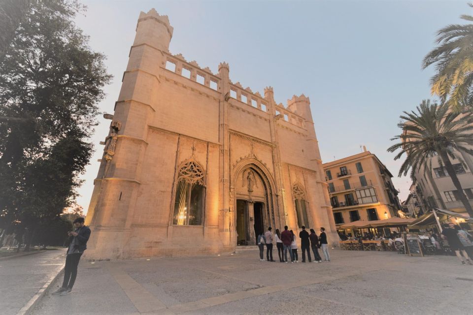 Palma: Old Town Walking Tour & Cathedral Skip-the-Line - Mercat de l’Olivar: Turn the End of the Tour into Lunch