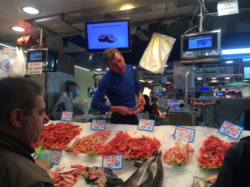 Palma: Walking Tour with Mediterranean Delicacies - Price and value: $347 per group up to 4