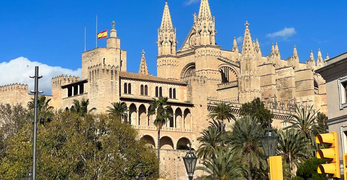 Palmas sightseeing highlights in a private and exclusive way - Key highlights in this private Palma walk