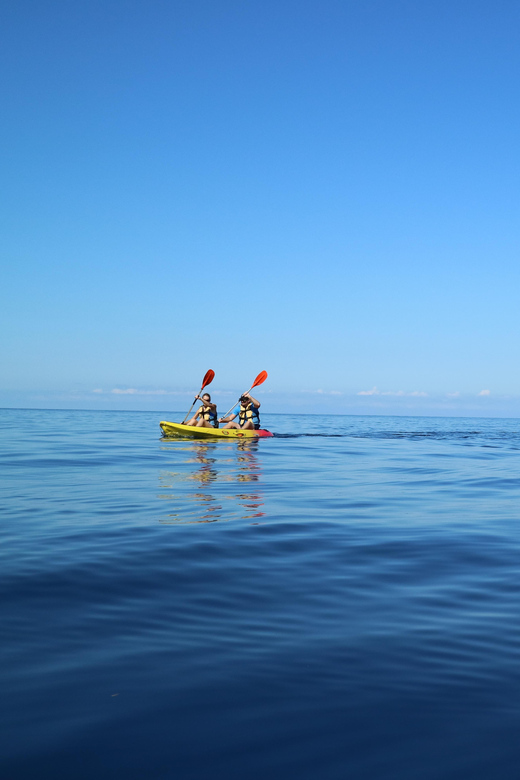 Pollença: Kayak and Coasteering Cliff Jumping - Meeting at Carrer de Cala Molins: start easy, start by the sand