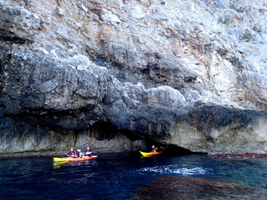 Pollença: Kayak Discovery – Snorkeling and Caves - What to bring so you stay comfy the whole time