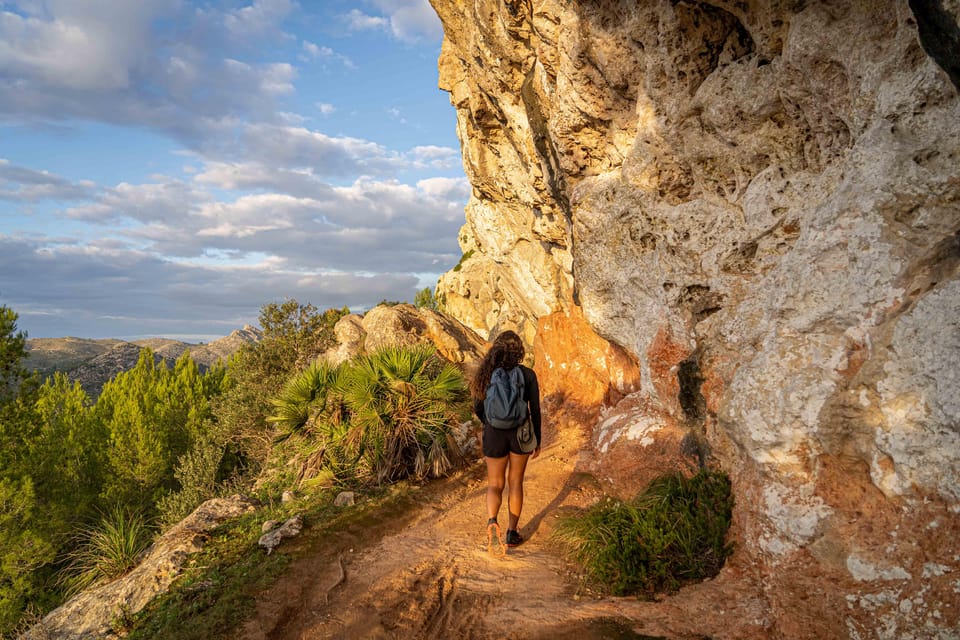 Port Andratx: Guided hiking tour into the sunset to Sant Elm - Viewpoints That Make It Worth Slowing Down