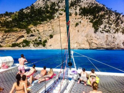 Port d'Alcudia: North Coast Catamaran Cruise with Meal - Meeting at Puerto de Alcúdia and What to Bring