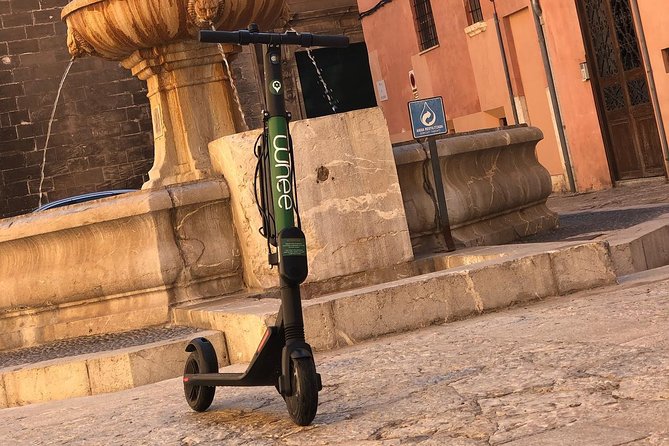 Premium electric Scooter rental with optional delivery - Getting the scooter: meeting point, hours, and how delivery changes your day