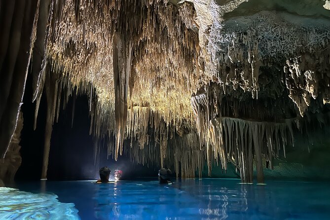 PREMIUM TOUR : Enjoy aquatic caves with caving guides - Swim, Jump, or Rappel: The Entrance Choices Explained