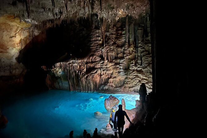 PREMIUM TOUR : Enjoy aquatic caves with caving guides - The Rules That Protect the Caves (and Keep You Enjoying Them)