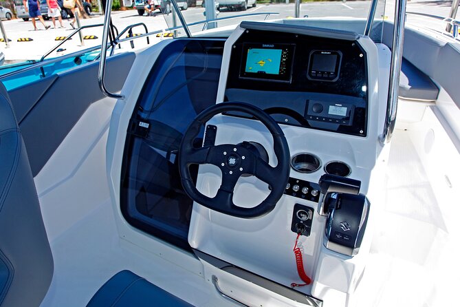 Private Boat Rental Abaris 23 from Alcudia - Team Support That Makes the Day Feel Easy