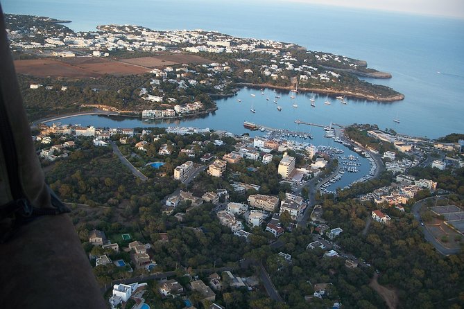 Private Hot Air Balloon Ride in Mallorca with Champagne and Snacks - The Flight Experience: Duration, Pace, and Landing Instructions