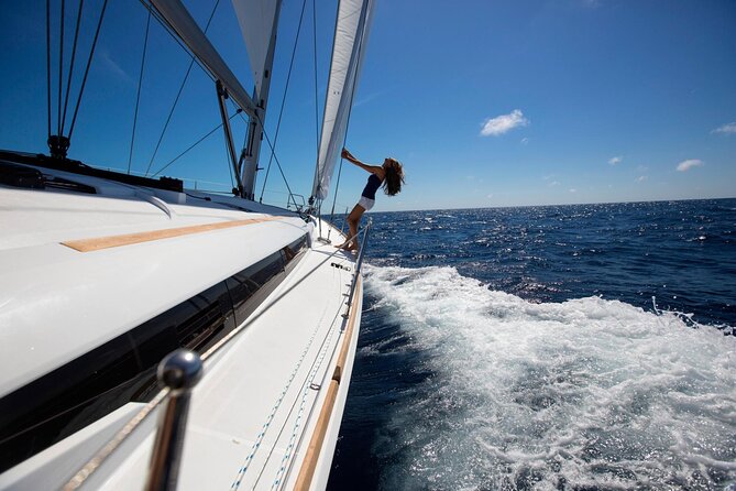 Private Sunset Cruise on Sailing Boat - The crew vibe at the helm: Argy, Vaso, and the rest