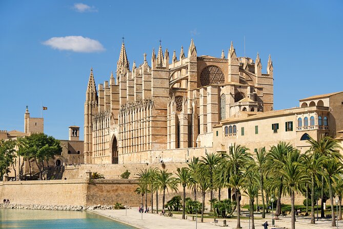 Private Tour: Palma de Mallorca Old Town, Palma Cathedral and Cruise - Palma Cathedral (La Seu): stained glass, Gaudí details, and the famous controversy