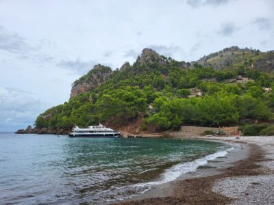 Puerto de Sóller: Cala Tuent Return Boat Trip - The boat ride to Cala Tuent: a scenic route through Tramuntana