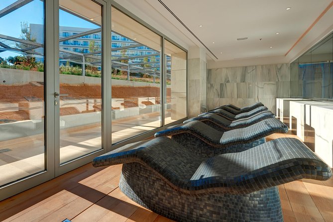 Relaxing back massage & day SPA - Gym Use After the Spa Circuit