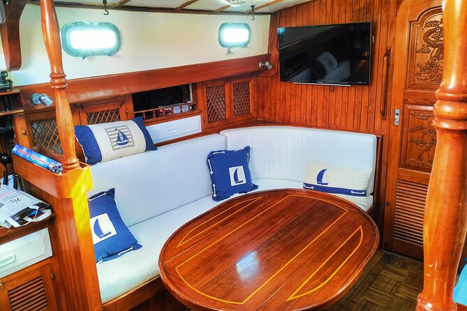 Sailing Flavors, Gastronomy and Relaxation at Sea - The sea-level luxury bar stop: colored lights and a different kind of skyline