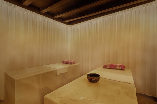 Small-Group Arab Bath Experience in Hammam Al Ándalus Palma - Optional hot-stone purification ritual: the extra 15 minutes