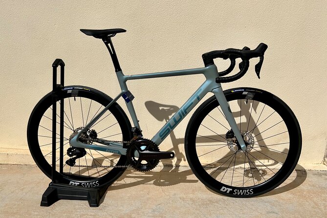 SwiftCarbon Racevox, Ultegra di2 plus DT Swiss wheel set - Key Reasons to Book