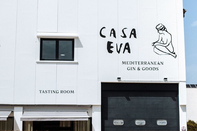 The GIN EVA TASTING at Casa Eva - Snacks, Water, and Pace: The Small Details That Make It Enjoyable