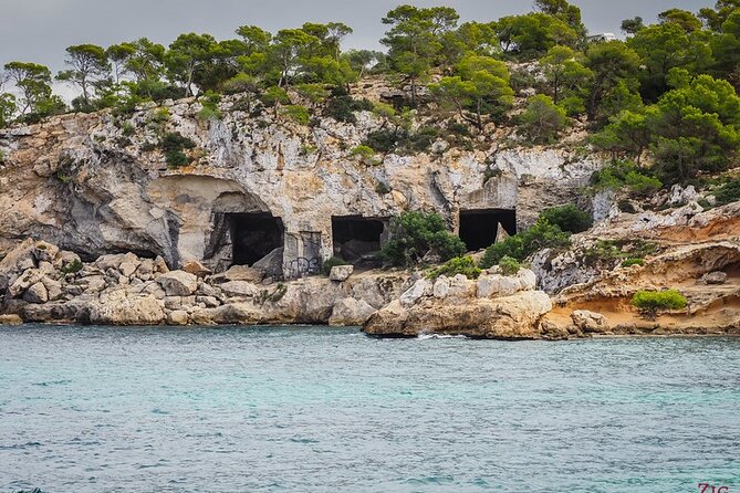Tour Beach Portal Vells, Cave Portal Vells. - Key things I’d bet you’ll care about