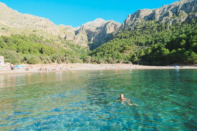 Tour Sa Calobra, Torrent de Pareis y Cala Tuent - Small group energy: a maximum of 32 and a guide who handles setup