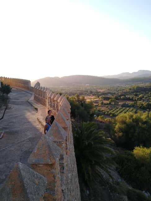 Travel and play tennis in Mallorca - Coves d’Artà: a 700m underground tour that changes your whole mood