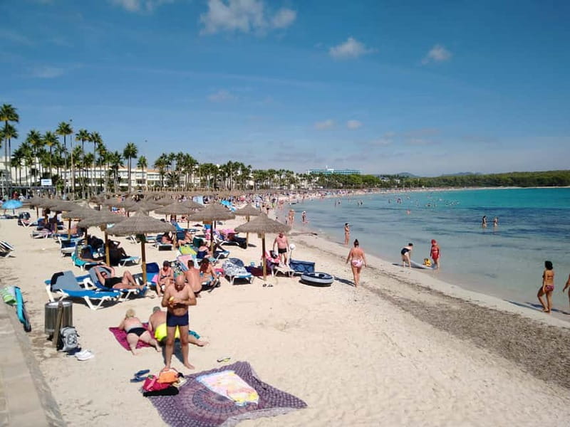 Travel and play tennis in Mallorca - Sa Coma beach and lunch on your own